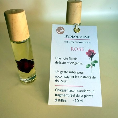 Roll-on Rose Hydrolacîme 10 ml avec rose de Damas, flacon verre, bille acier et capuchon bambou